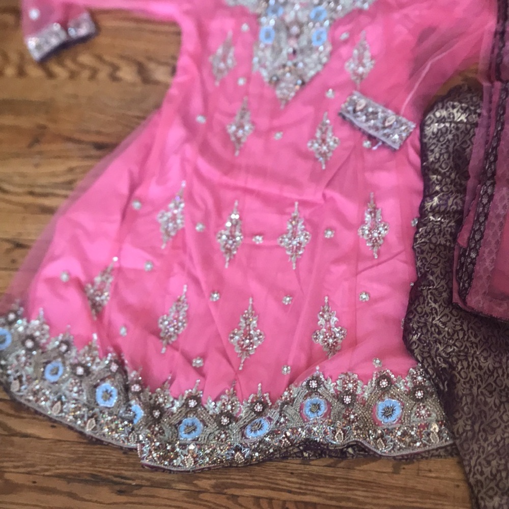 Party Drees - Picture 8 of 8